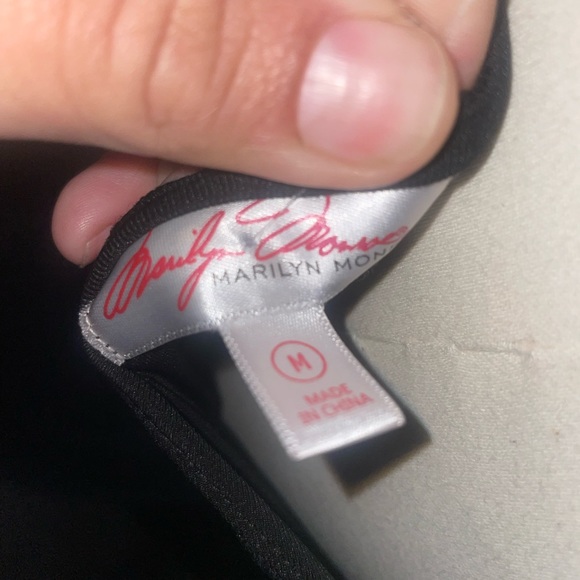 New Marilyn Monroe long sleeve bodysuit - Picture 5 of 6